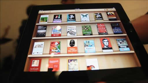 Apple conspiró para elevar los precios de libros electrónicos, según jueza
